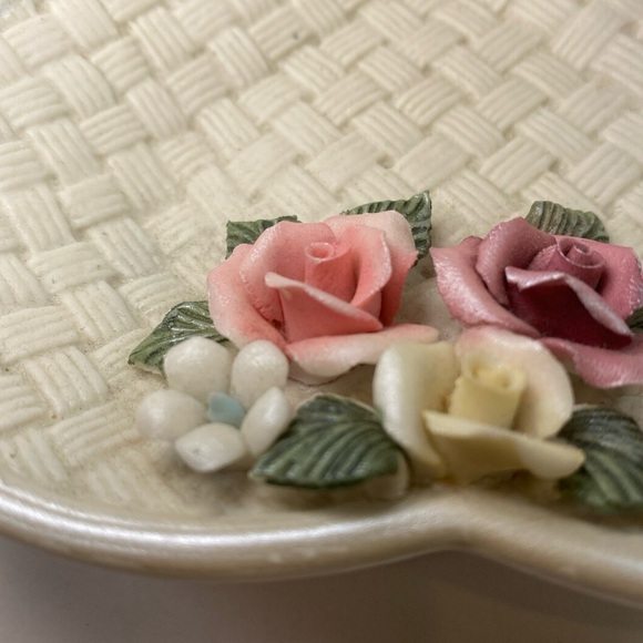 Vintage Ceramic Heart Dish Woven Design Roses Shaped Trinket Dish 5.5x5.5” - Picture 11 of 16